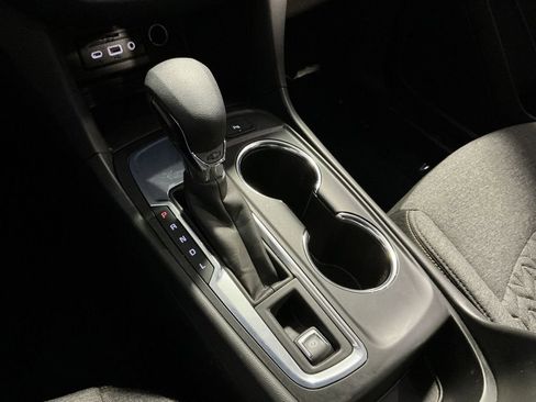 Used 2024 Chevrolet Equinox LT FWD image 23