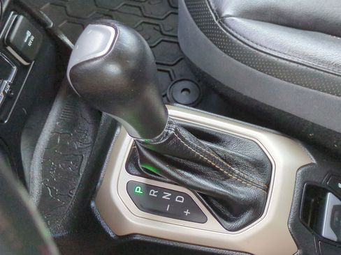 Used 2015 Jeep Renegade Limited FWD image 31