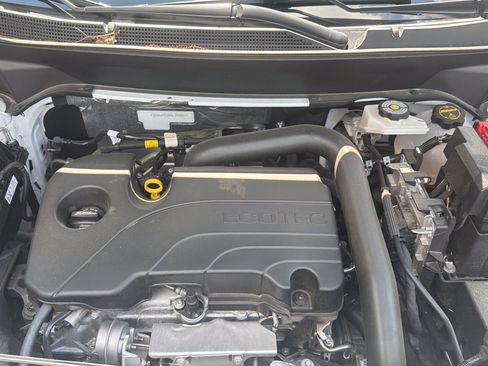 Used 2025 Chevrolet Equinox LT AWD/4WD image 29