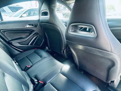 Used 2019 Mercedes-Benz CLA 250 image 12