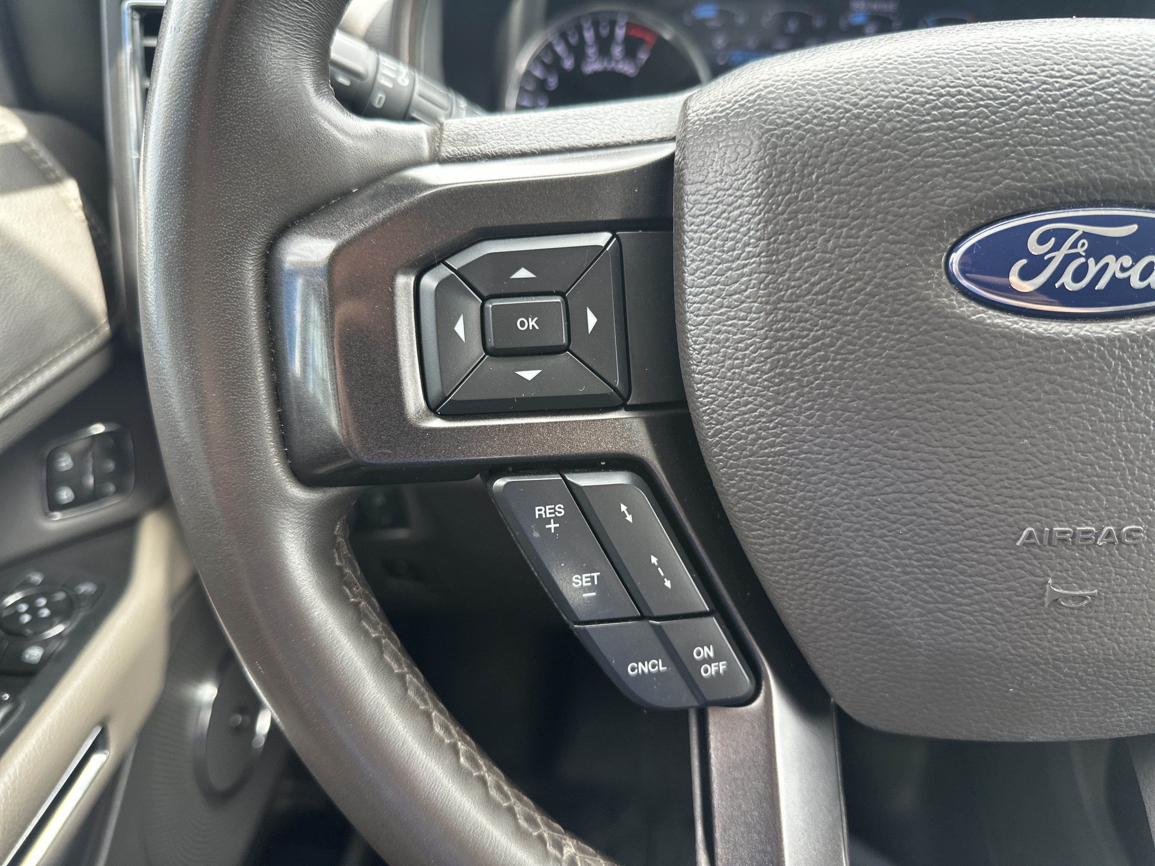 Used 2021 Ford Expedition Limited AWD/4WD image 13