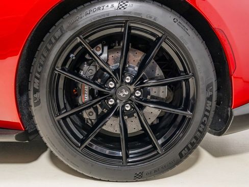 Used 2021 Ferrari 812 GTS image 23