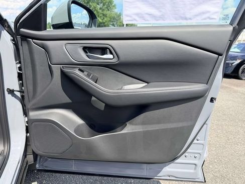 New 2026 Nissan Rogue SV AWD/4WD image 8