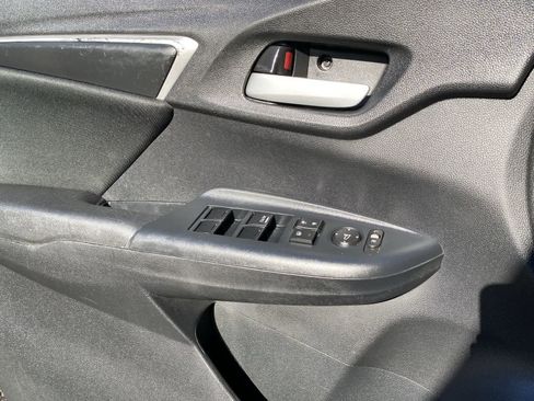 Used 2017 Honda Fit LX image 21