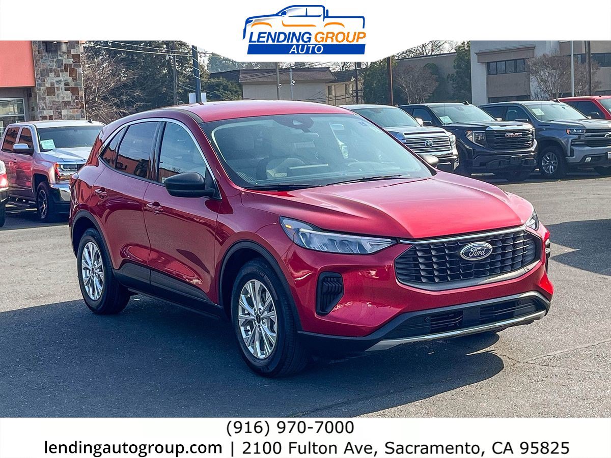 Used 2023 Ford Escape Active w/ Tech Pack #1 FWD image 5