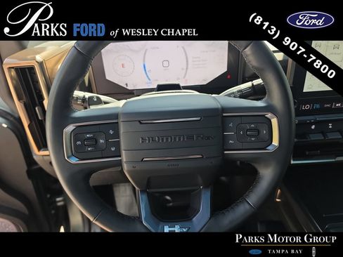 Used 2024 GMC Hummer EV 3X w/ Extreme Off-Road Package AWD/4WD image 29