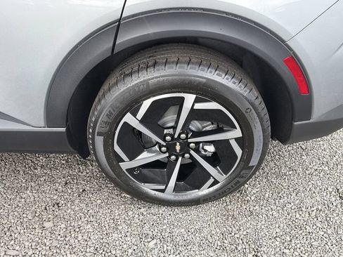New 2026 Chevrolet Equinox EV LT AWD/4WD image 25
