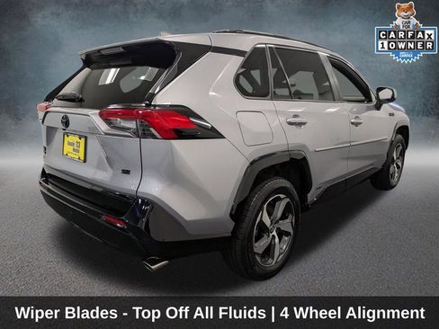 Used 2023 Toyota RAV4 SE w/ Weather & Moonroof Package image 5