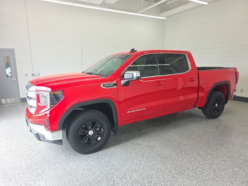 Used 2024 GMC Sierra 1500 SLE AWD/4WD image 2