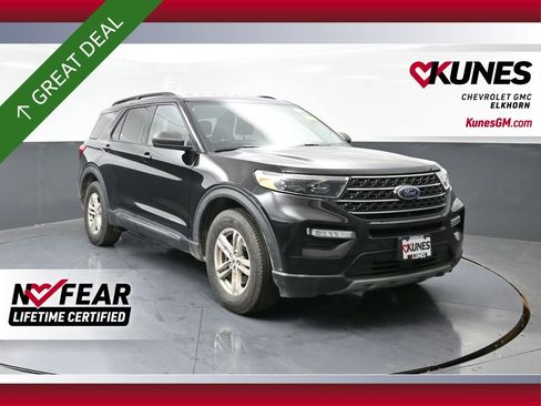 Used 2022 Ford Explorer XLT w/ Equipment Group 202A image 1