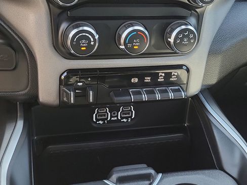 Used 2024 RAM 2500 Big Horn w/ Off Road Package image 33