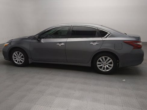 Used 2018 Nissan Altima 2.5 S w/ S Convenience Package FWD image 3
