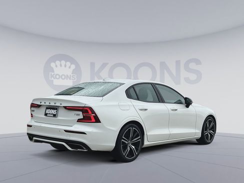 Used 2019 Volvo S60 T5 R-Design image 7