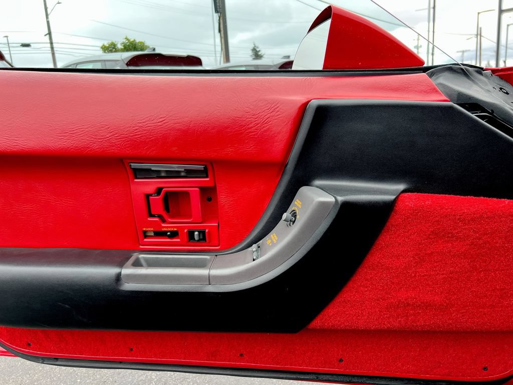Used 1990 Chevrolet Corvette ZR-1 RWD image 18