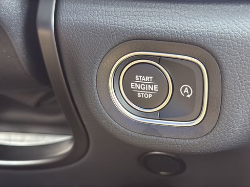 New 2026 Mercedes-Benz GLE 350 4MATIC image 40