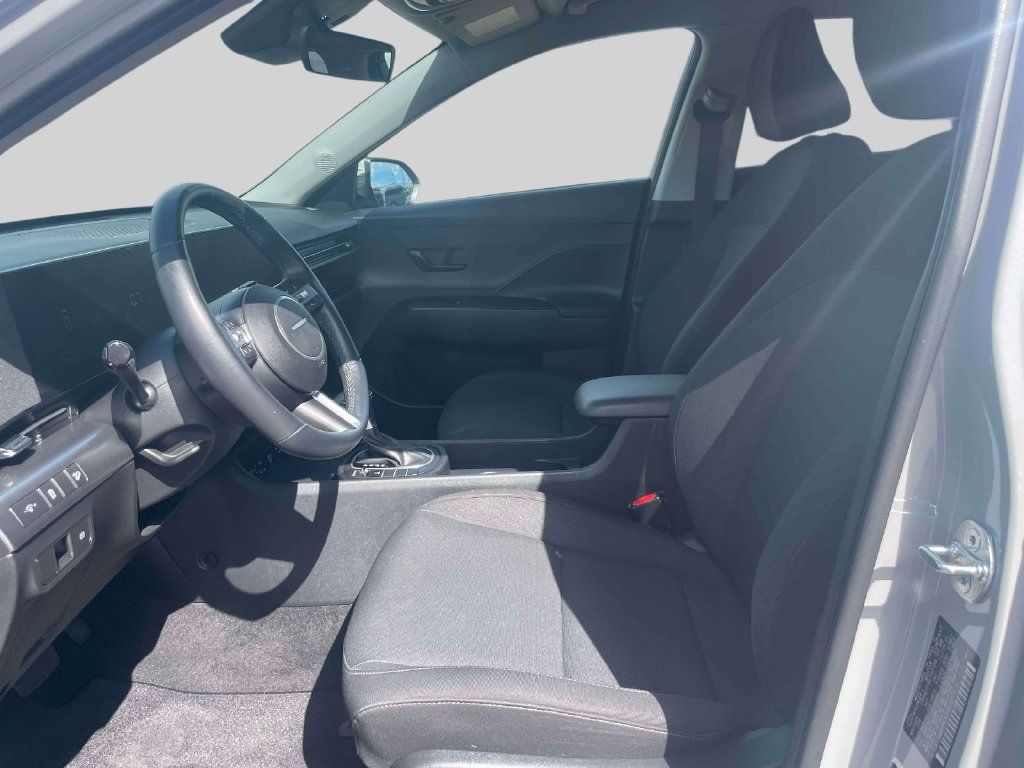 Used 2024 Hyundai Kona SEL AWD/4WD image 15