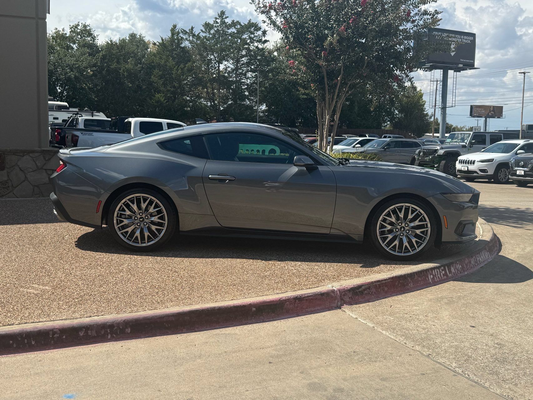 Used 2025 Ford Mustang Premium RWD image 6