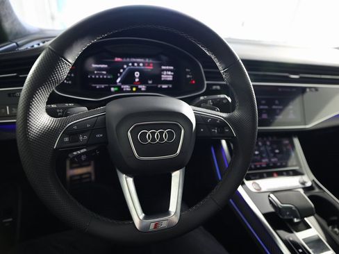 Used 2024 Audi SQ8 Prestige image 19