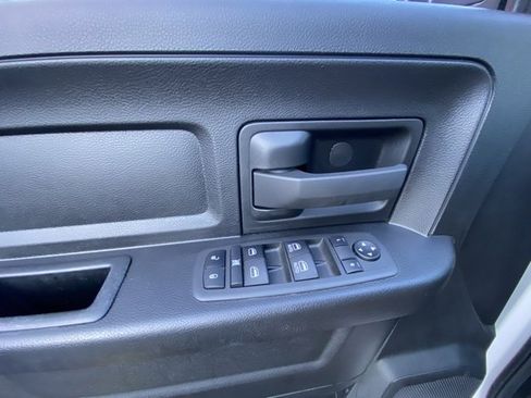 Used 2022 RAM 1500 Tradesman w/ Chrome Appearance Group image 16