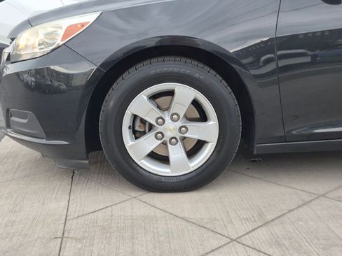 Used 2015 Chevrolet Malibu LT FWD image 12