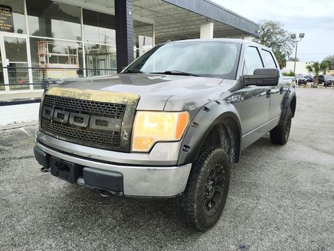Used 2011 Ford F150 XLT image 2