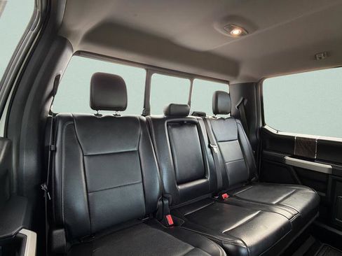 Used 2019 Ford F250 Lariat w/ Lariat Value Package AWD/4WD image 28