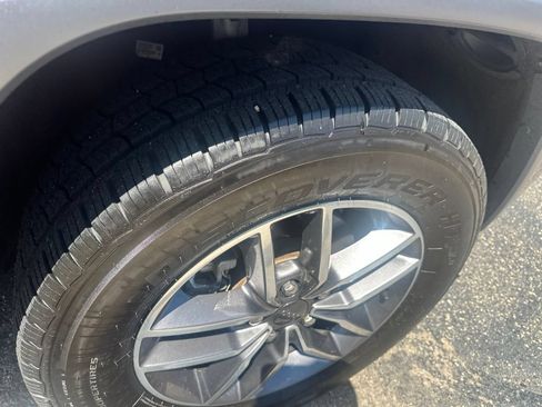 Used 2020 Jeep Grand Cherokee Limited AWD/4WD image 14