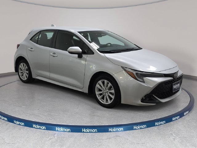 Used 2023 Toyota Corolla SE FWD image 4