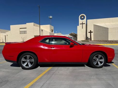 Used 2021 Dodge Challenger SXT RWD image 6