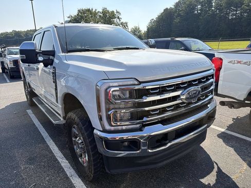Used 2025 Ford F250 Lariat w/ Chrome Package AWD/4WD image 3