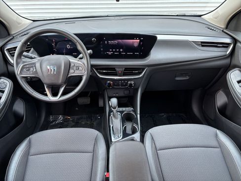 Used 2025 Buick Encore GX Preferred FWD image 32