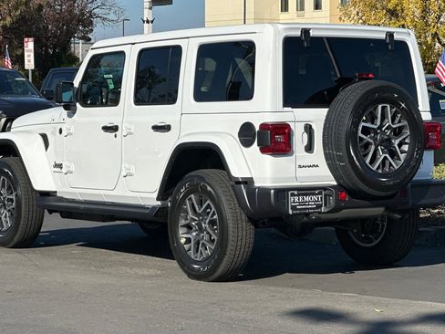New 2026 Jeep Wrangler Unlimited Sahara AWD/4WD image 5