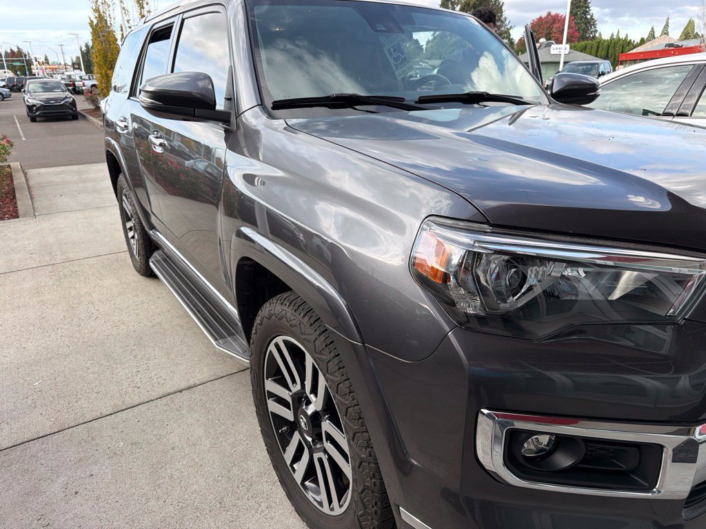 Used 2021 Toyota 4Runner Limited AWD/4WD image 3
