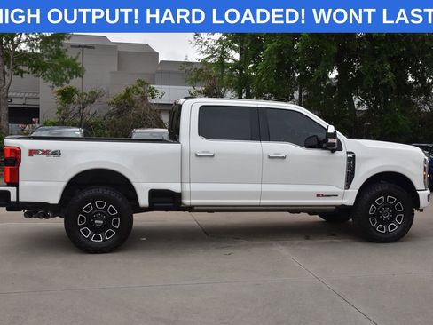 Used 2024 Ford F250 Platinum AWD/4WD image 4