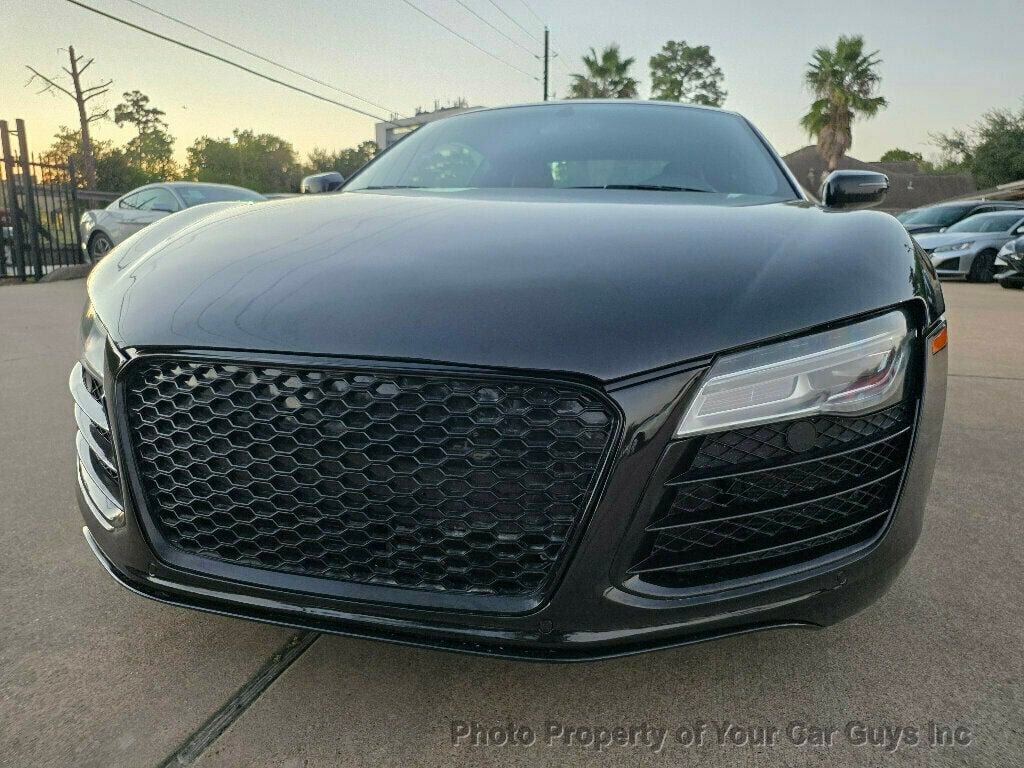 Used 2015 Audi R8 V8 w/ Extended Leather Package AWD/4WD image 7