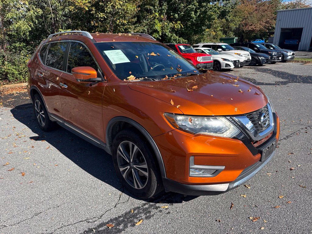 Used 2017 Nissan Rogue SL AWD/4WD image 1