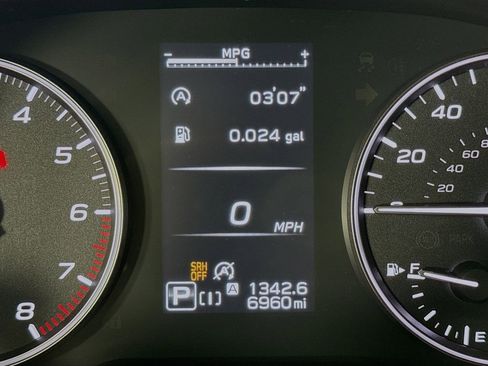 Certified 2024 Subaru Crosstrek 2.5i Limited AWD/4WD image 16