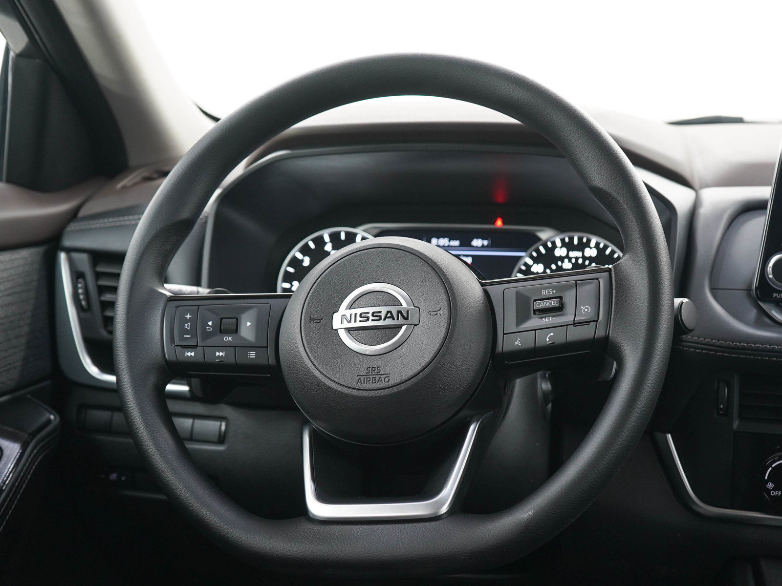 Used 2021 Nissan Rogue S FWD image 16