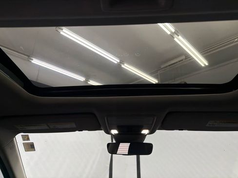 Used 2023 Honda CR-V EX-L image 24