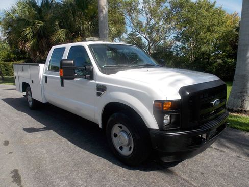 Used 2009 Ford F350 XL image 1