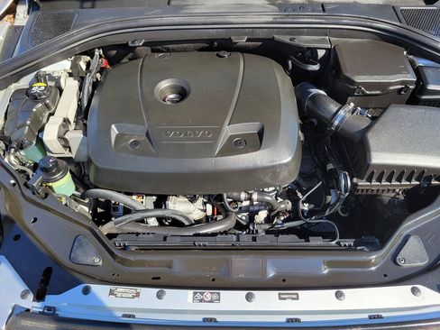 Used 2015 Volvo XC60 T5 Premier w/ Proximity Package FWD image 33