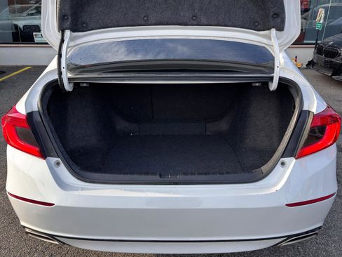 Used 2020 Honda Accord Sport image 8