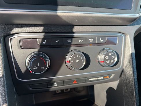 Used 2018 Volkswagen Atlas SE image 18