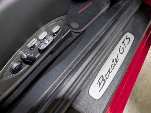 Used 2015 Porsche Boxster GTS image 29