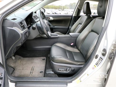 Used 2012 Lexus CT 200h image 13
