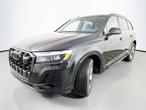 Used 2025 Audi Q7 2.0T Premium Plus w/ Premium Plus Package image 3
