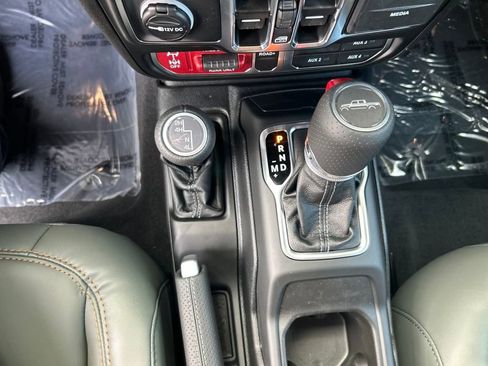 New 2025 Jeep Gladiator Mojave AWD/4WD image 18