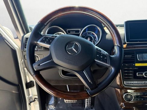 Used 2015 Mercedes-Benz G 63 AMG 4MATIC image 12