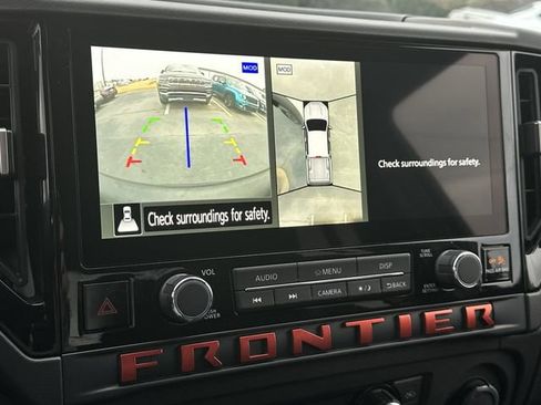 Used 2025 Nissan Frontier PRO-4X w/ Pro Convenience Package image 17
