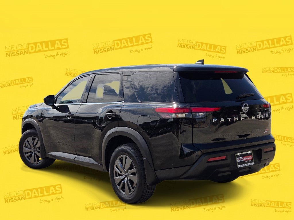 Certified 2025 Nissan Pathfinder S AWD/4WD image 4